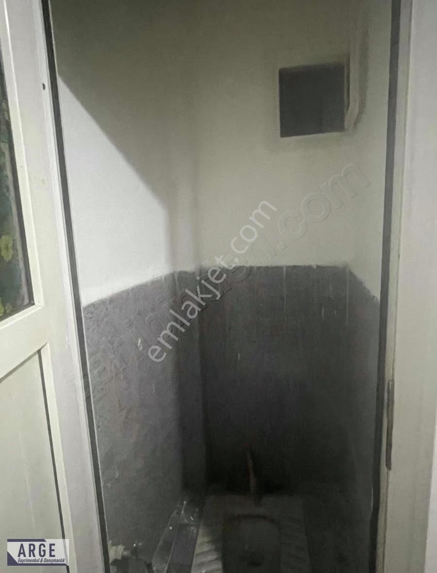 Fatih Merkezi Konumda Kiralık Yüksek Giriş Daire - Görsel 4