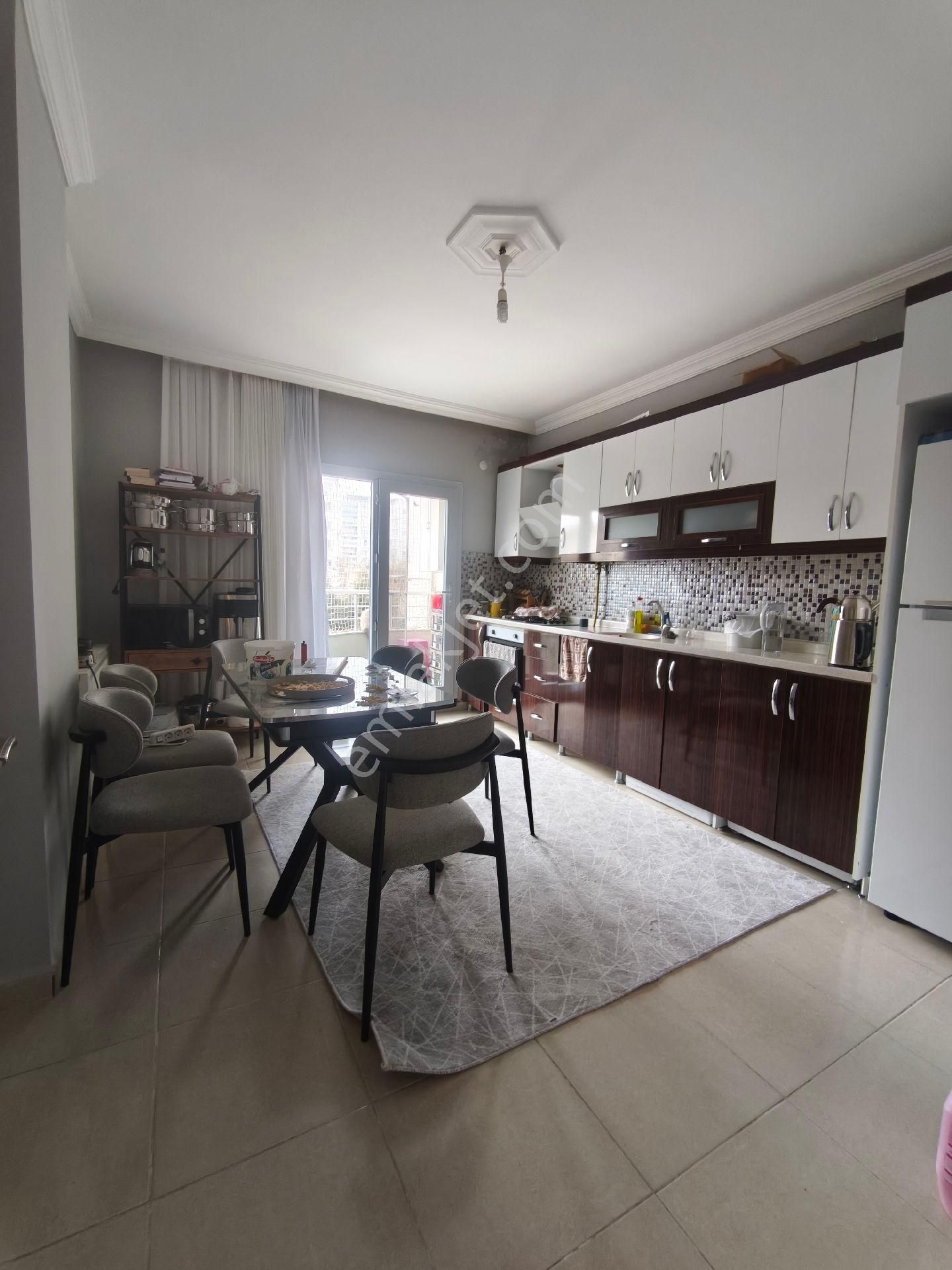 Şehir Merkezinde Eski Emniyet Caddesi Civarında Satılık 2+1 Fırsat Daire - Görsel 9