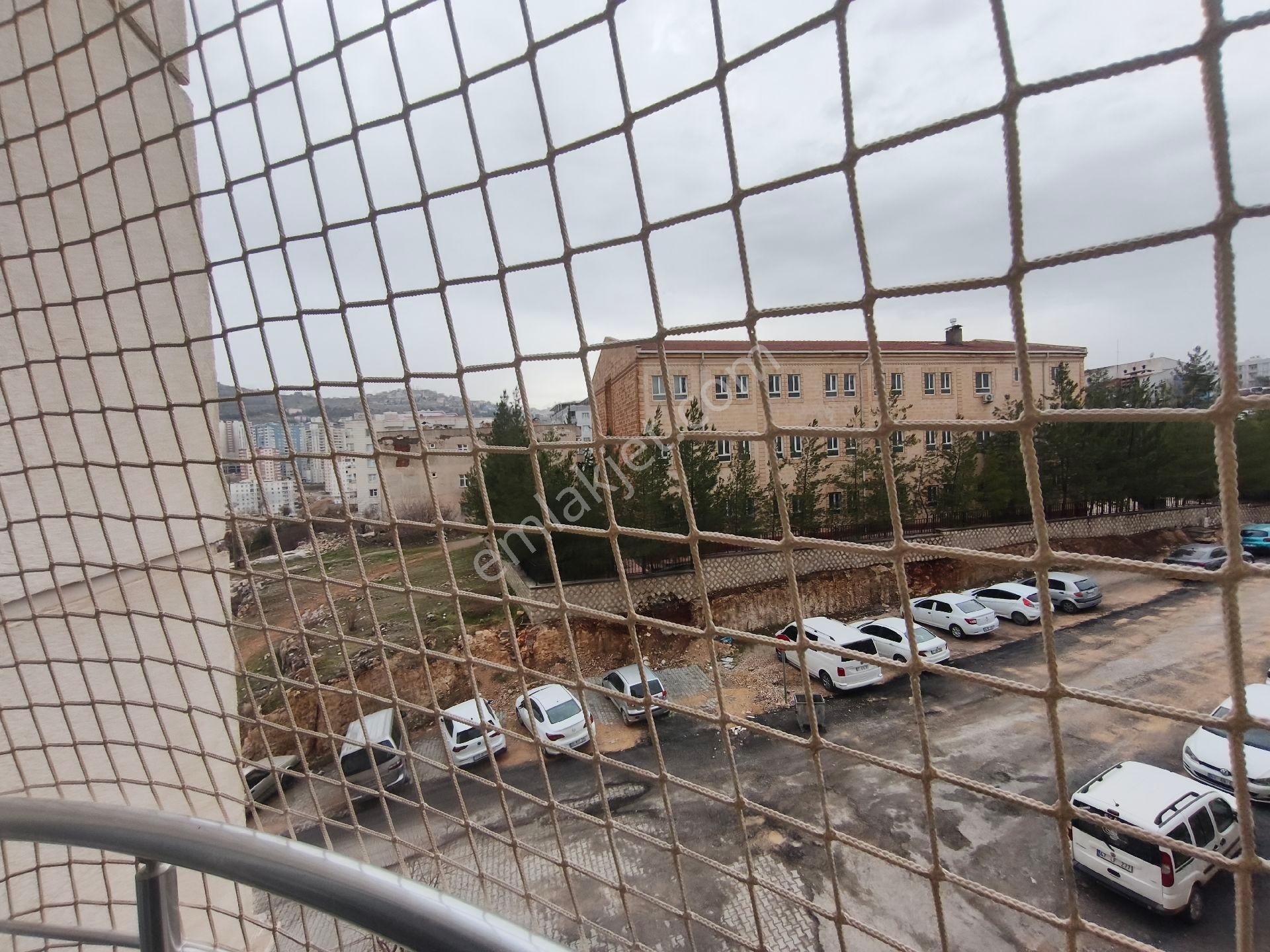 Şehir Merkezinde Eski Emniyet Caddesi Civarında Satılık 2+1 Fırsat Daire - Görsel 11