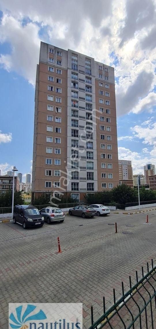 Bahçeşehir Spradon Akik Blokları Eşyalı Kiralık 2+1 Daire