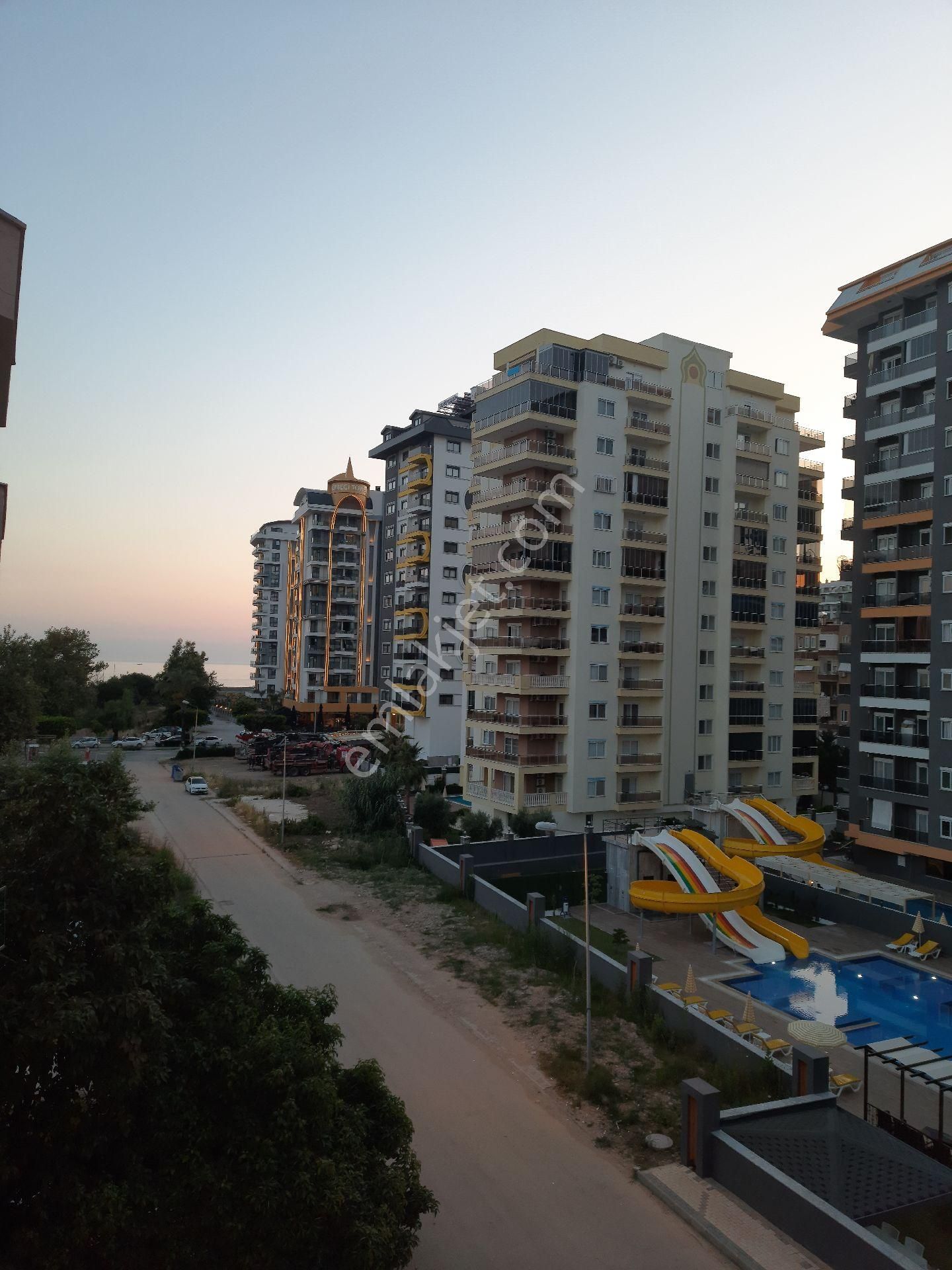 Alanyamahmutlarda Sahibinden Satılık Orta Kat Eşyalı Daire