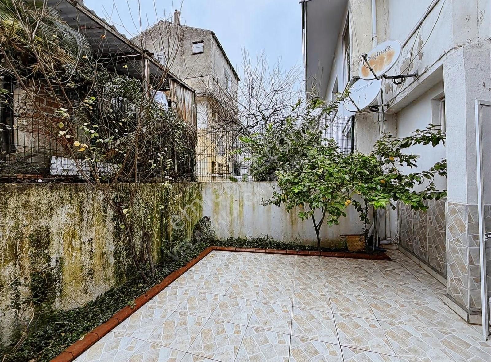 Urla Yelaltı Mah. Kiralık Bahçeli Ofis - Görsel 2