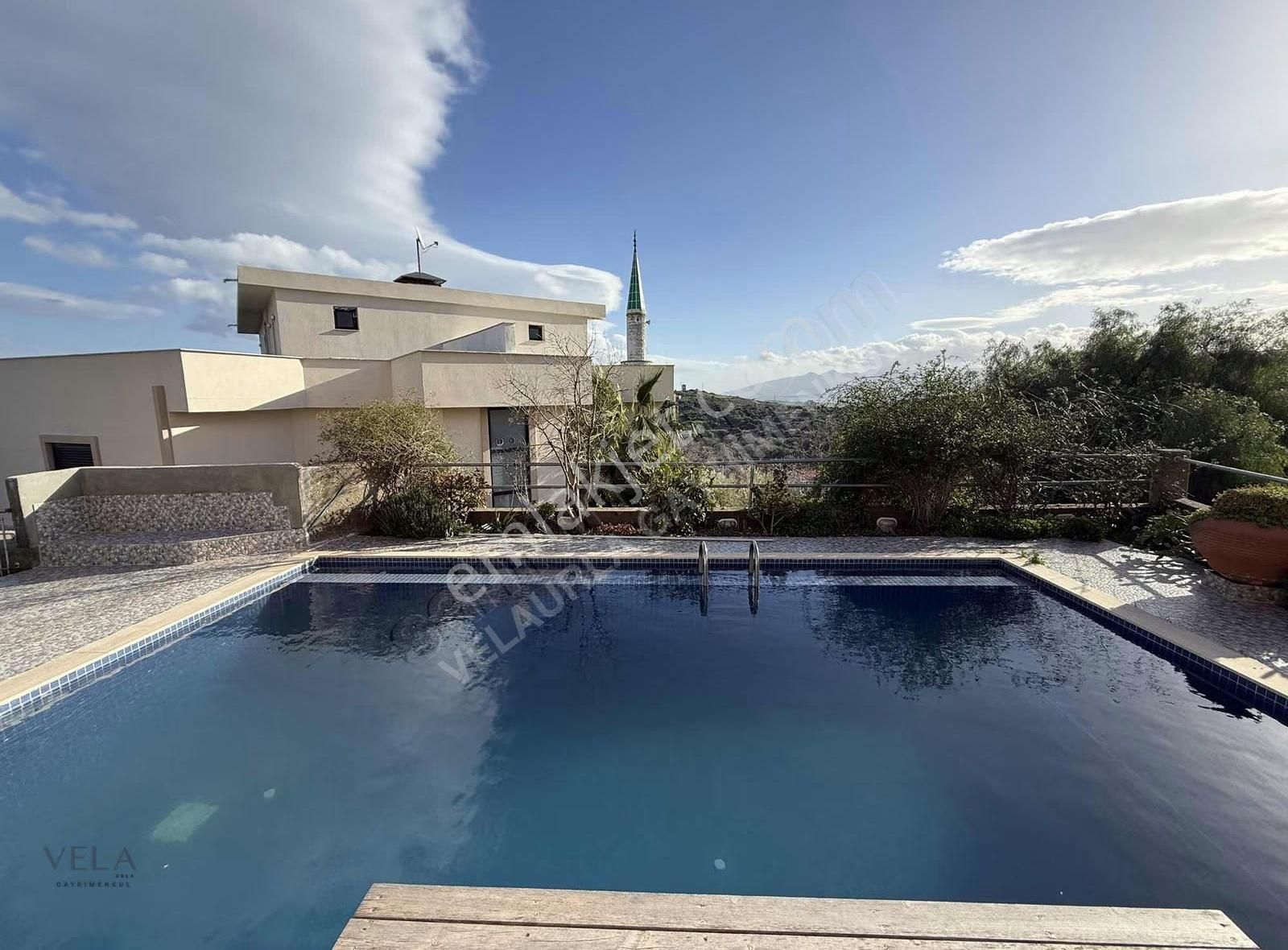 Urla Çeşmealtı Deniz Manzaralı Havuzlu Müstakil 2+1 Villa - Görsel 2