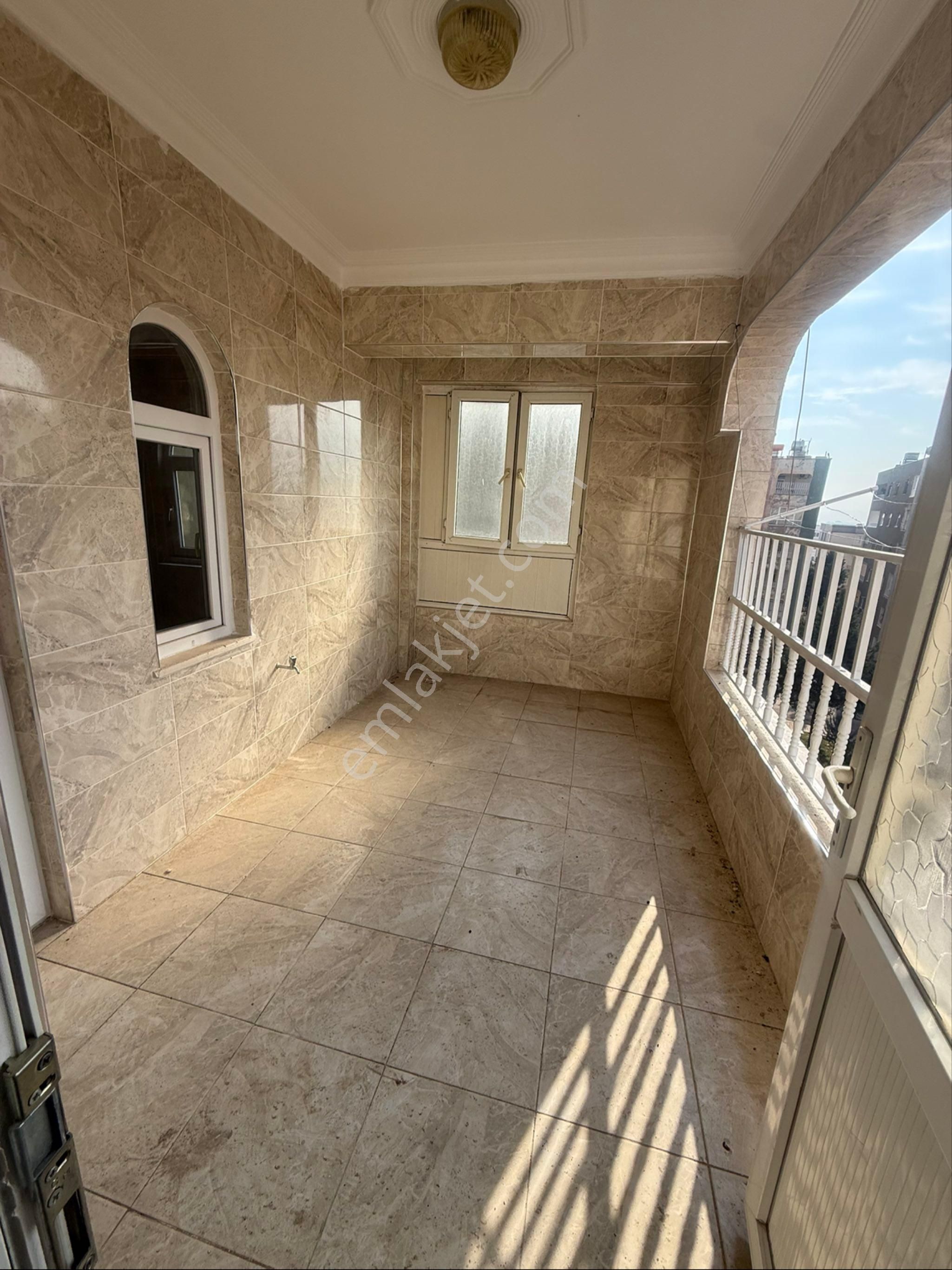 Has Birlik Emlaktan Kiralık Ara Kat Temiz Daire - Görsel 12