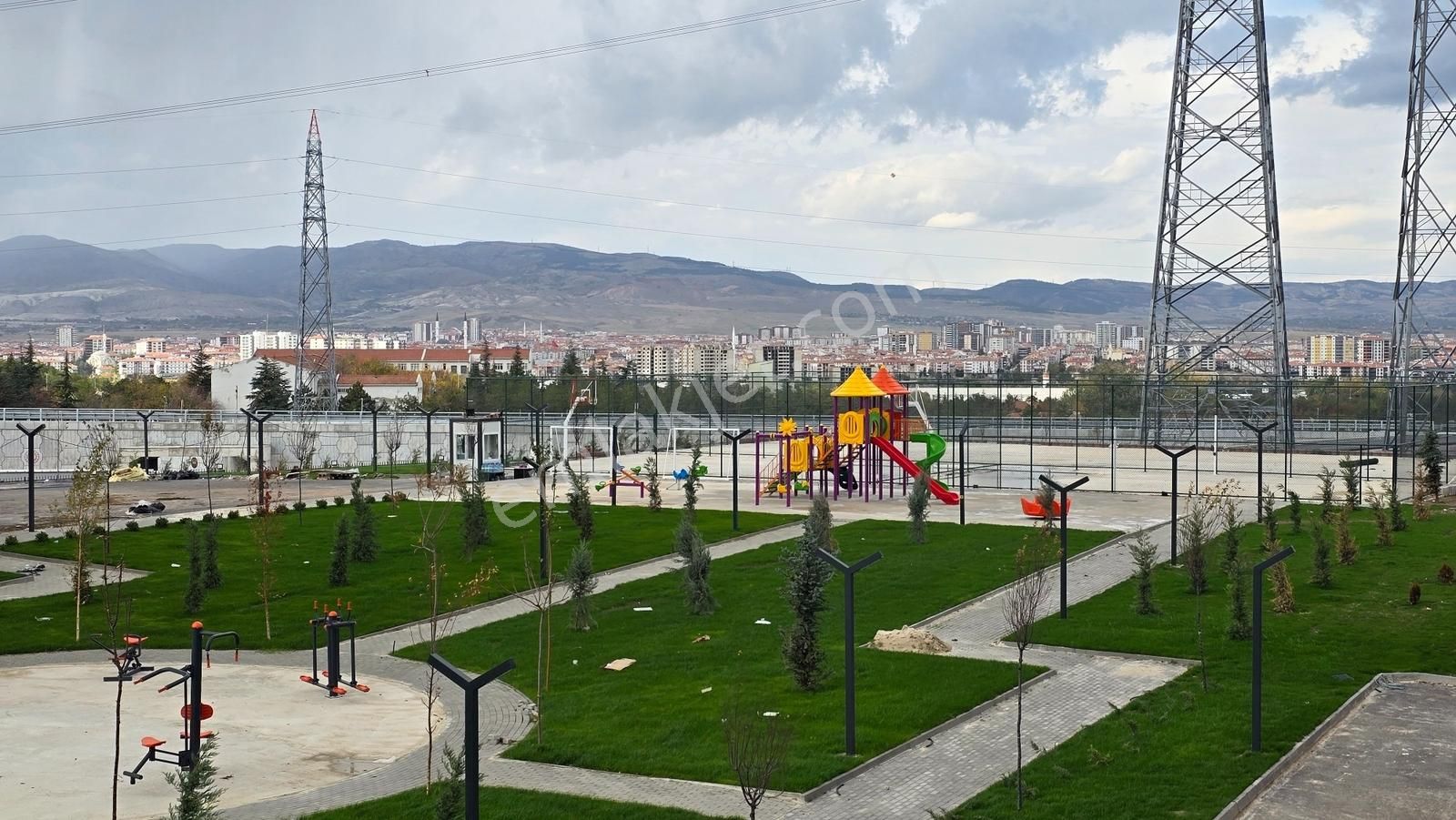 Törekent Mah. Kilerli Sıfır Kapalı Mutfaklı 2,5+1 Kiralık Daire - Görsel 23