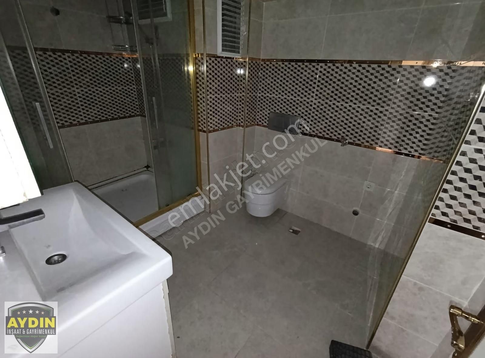 Sultançiftliği'nde 4+2 Dubleks Daire, 270m², Ulaşıma Yakın - Görsel 2