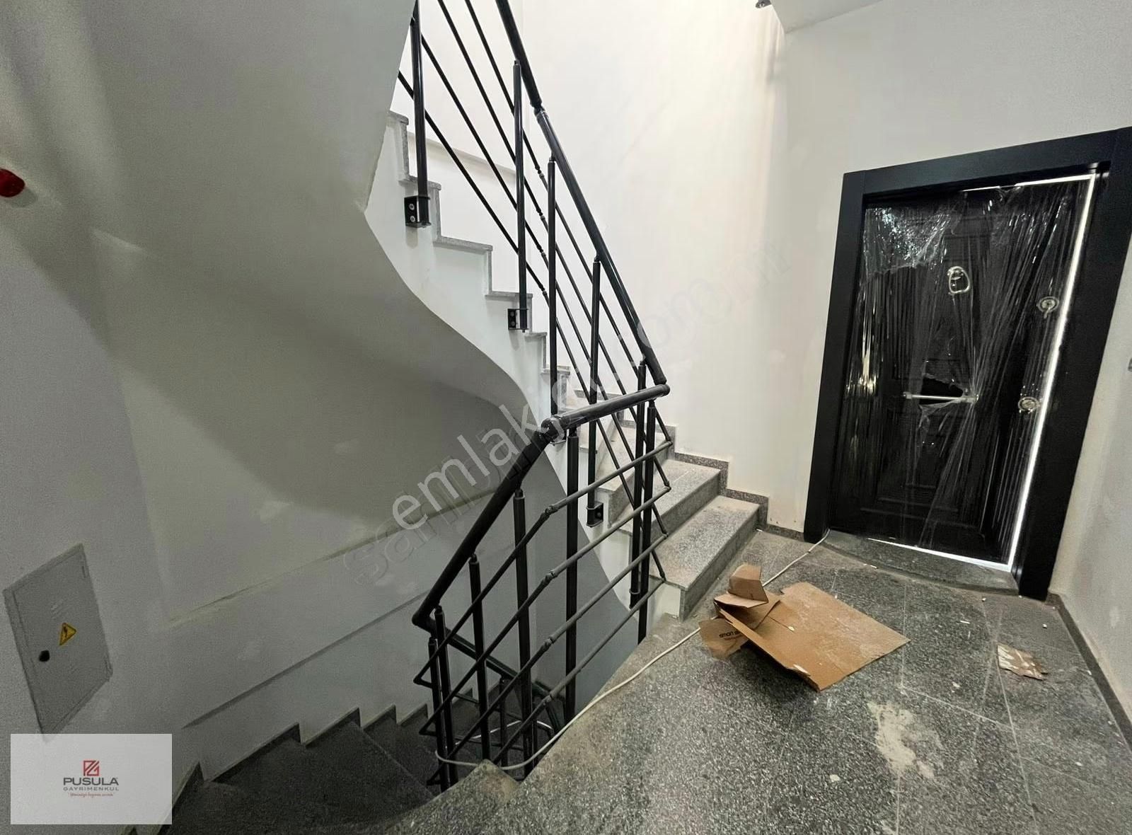 G.o.p Mahallesi Doğtaş Arkası Koridorlu Köşe (1+1) Daire - Görsel 4