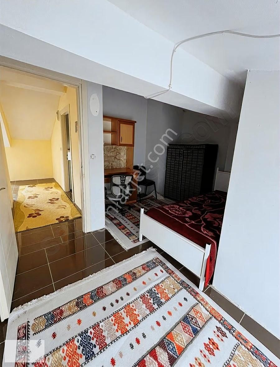Gümüşçeşme Mahallesi Pazar Yeri Yakını Dublex Eşyalı 3+1 Kiralık - Görsel 11