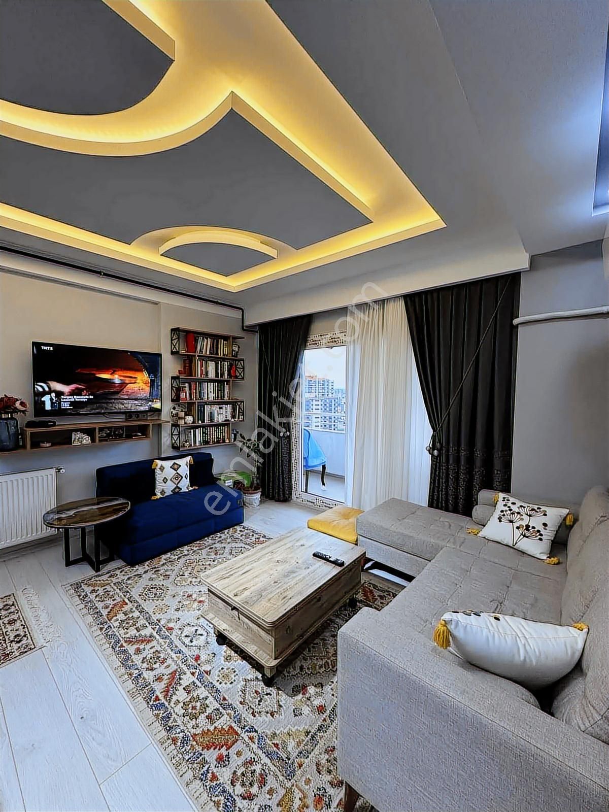 Erguvan Cad.bulvar Üzeri Hasarsız İskanlı Kombili 1+1 Satılık