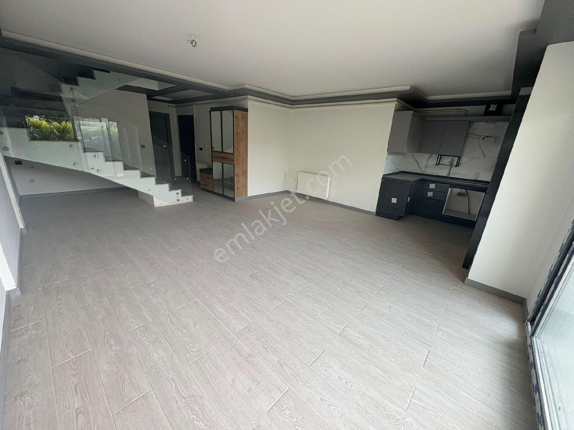 Ege Mahallesi 3+1 Bahçeli Dubleks Satılık Daire