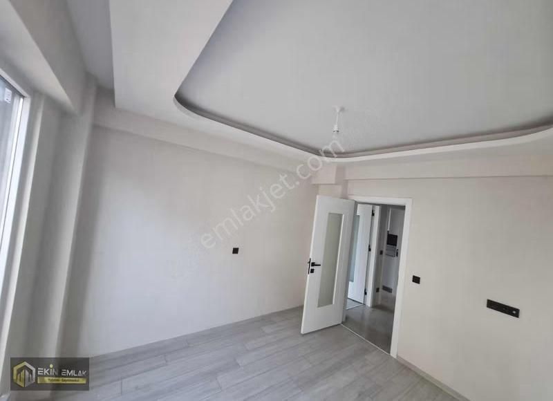 Meram Alakova Mah. Bim Market Yakını 2+1 Lüx Y. Girişkat Daire - Görsel 6