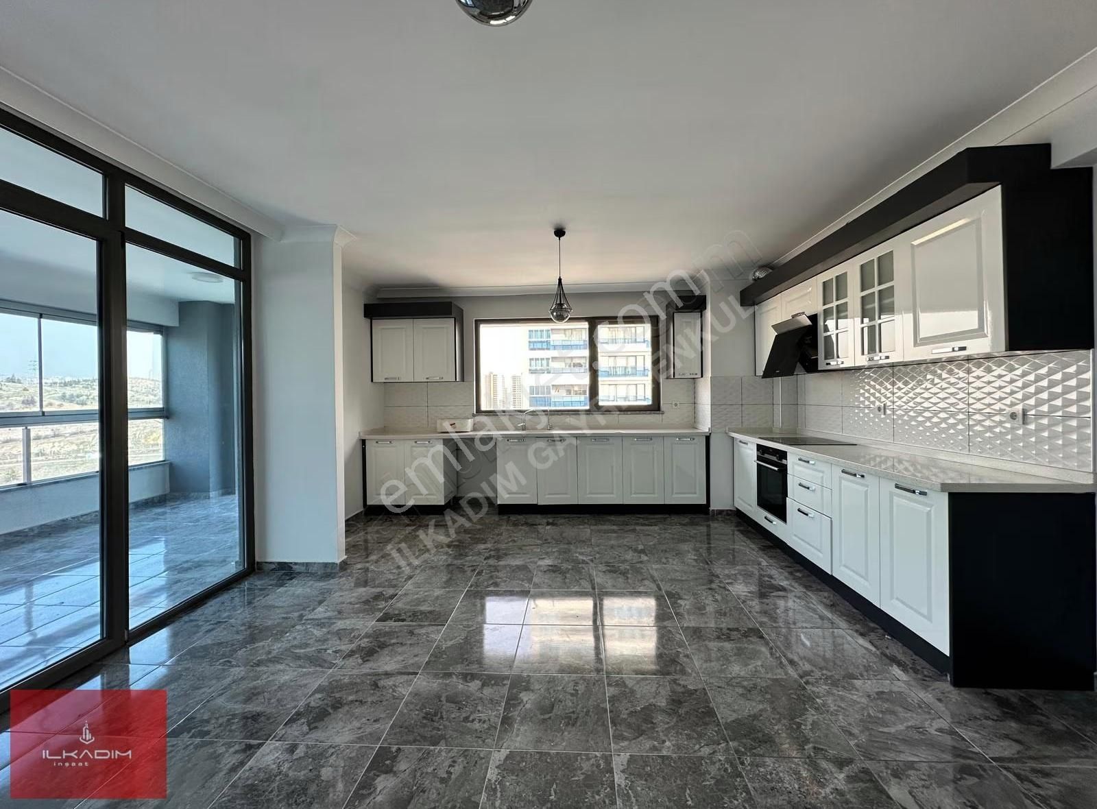 Yükseltepede Güvenlikli Sitede 250 M2 4+1 Kiralık Daire - Görsel 12