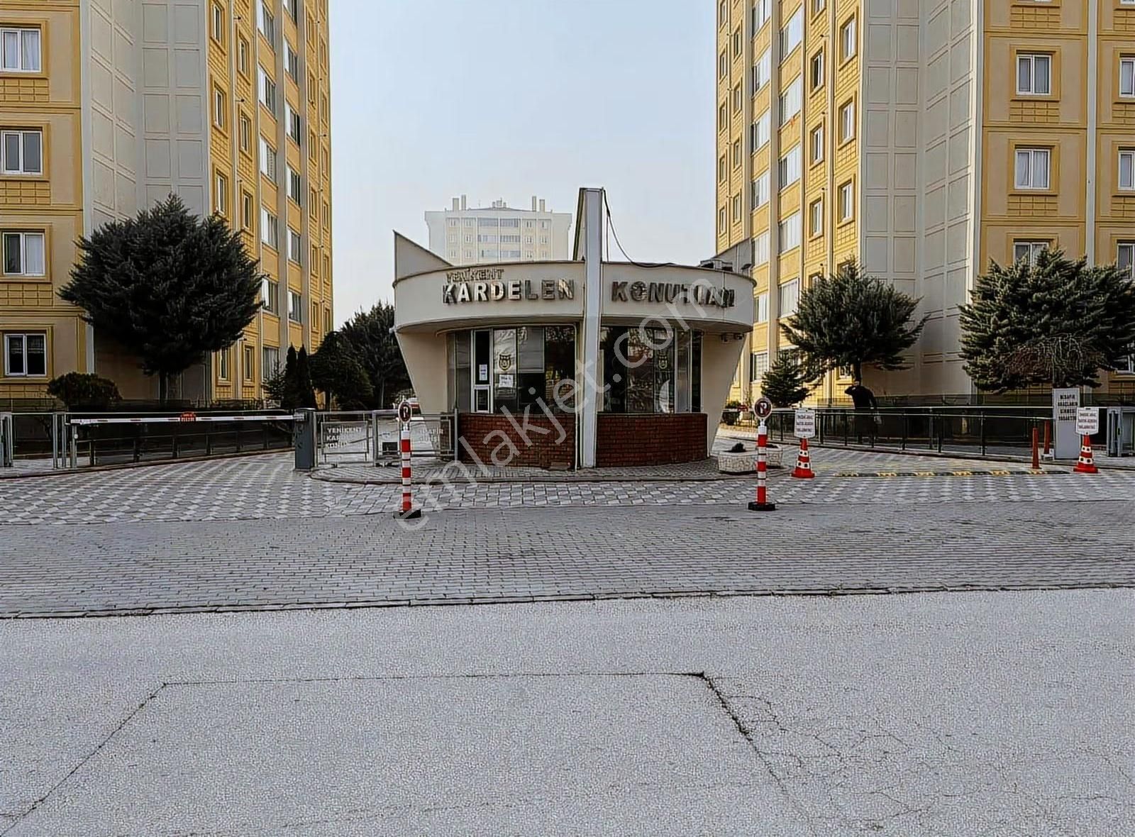 Özlemyardımcı'dan Kardelen Konutlarında İçi Yapılı Kiralık Daire - Görsel 8