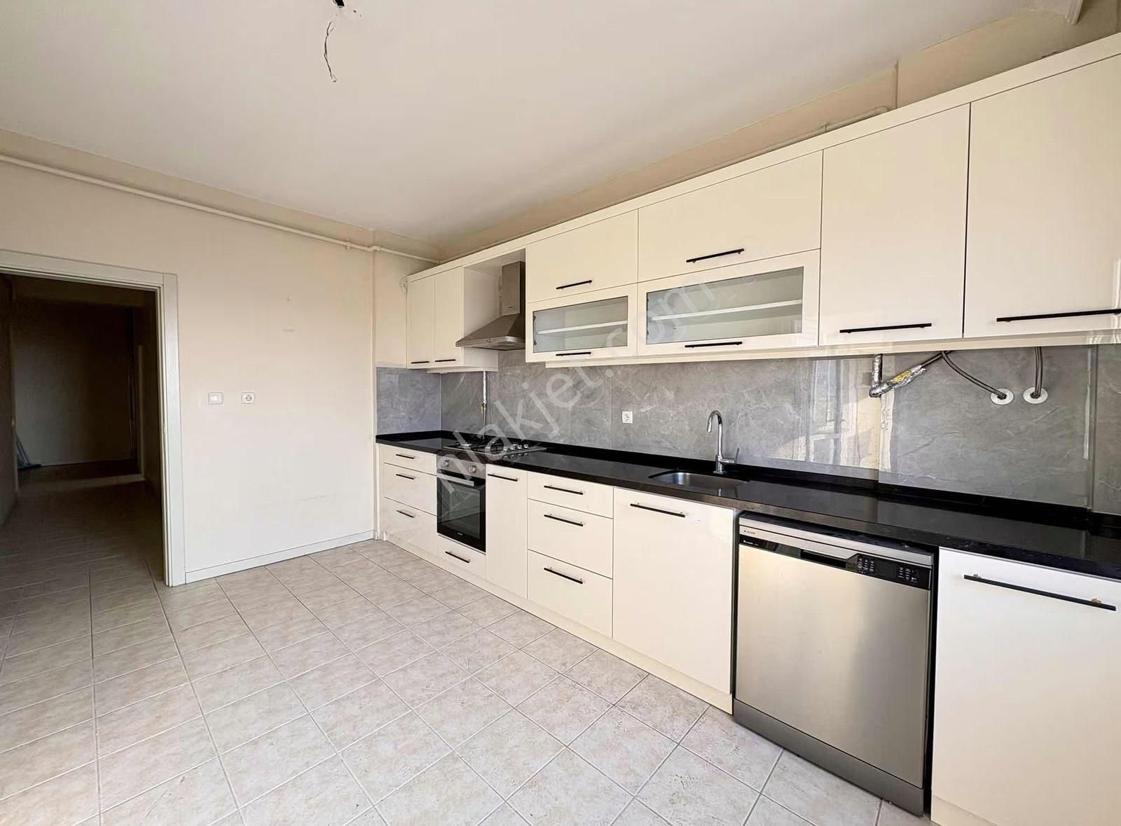 Özlemyardımcı'dan Kardelen Konutlarında İçi Yapılı Kiralık Daire - Görsel 2