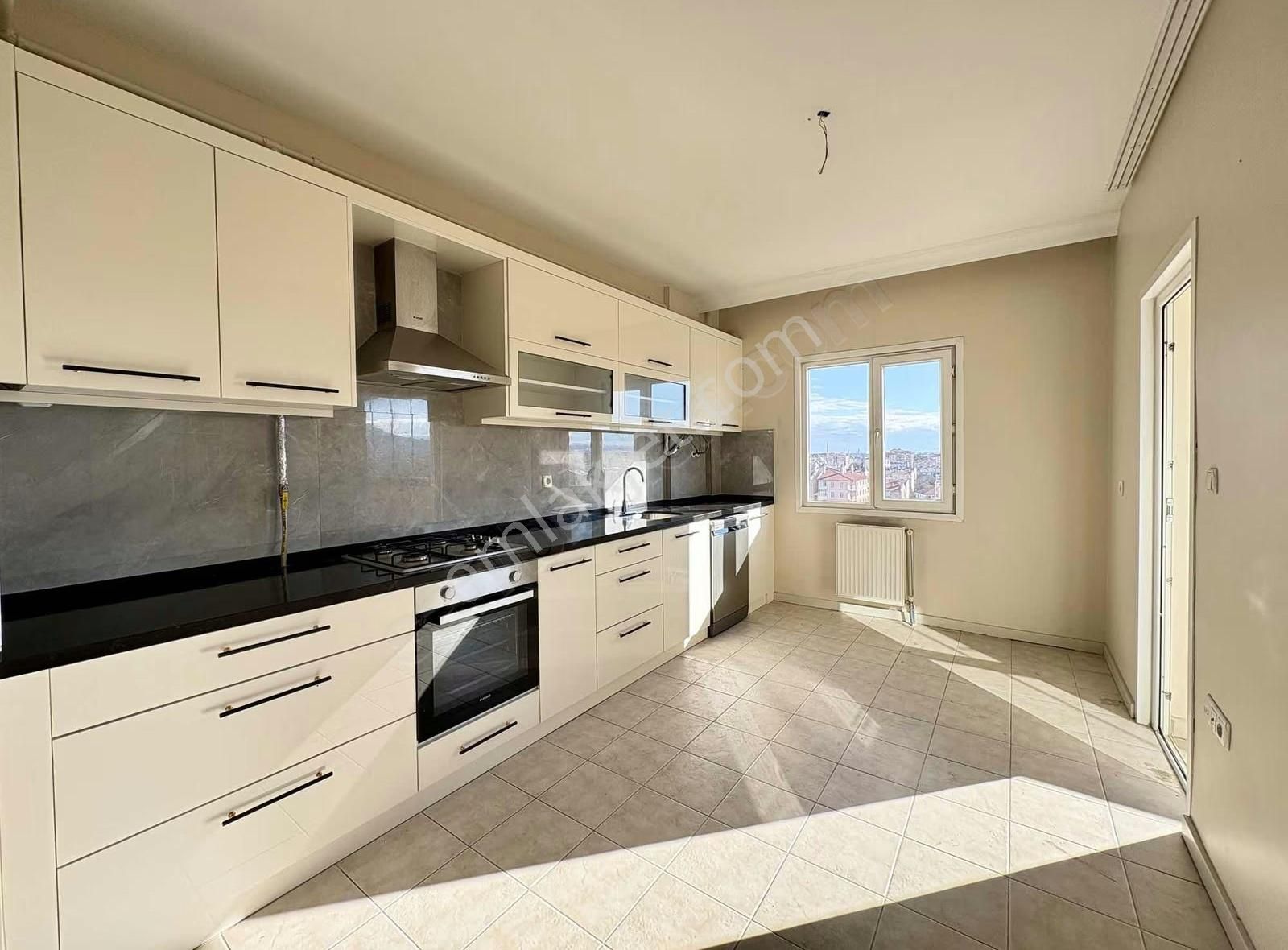 Özlemyardımcı'dan Kardelen Konutlarında İçi Yapılı Kiralık Daire - Görsel 15