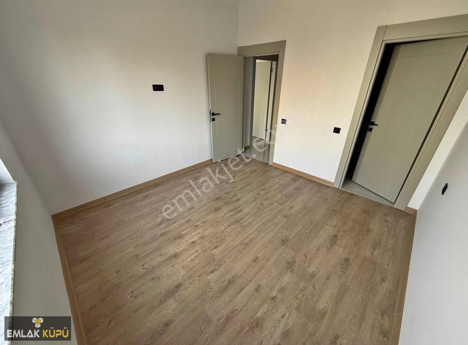Atayurt Mah'de Ara Katta Cam Balkonlu 2+1 80m² Kiralık Daire - Görsel 5