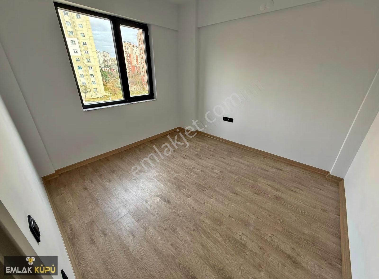 Atayurt Mah'de Ara Katta Cam Balkonlu 2+1 80m² Kiralık Daire - Görsel 3