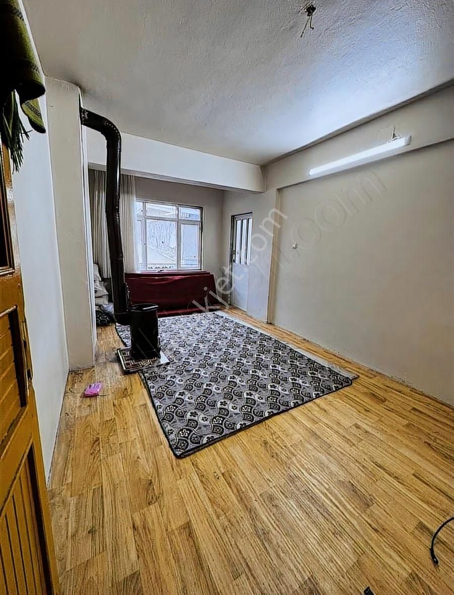 Çelik Çatılı 3 Katlı Müstakil Bina - Görsel 3