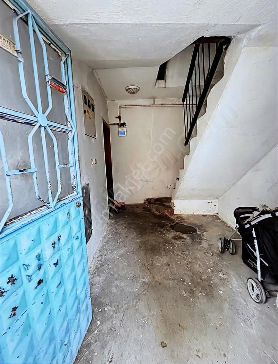 Ulus Mahallesinde 2 Katlı Bahçeli Bina - Görsel 17