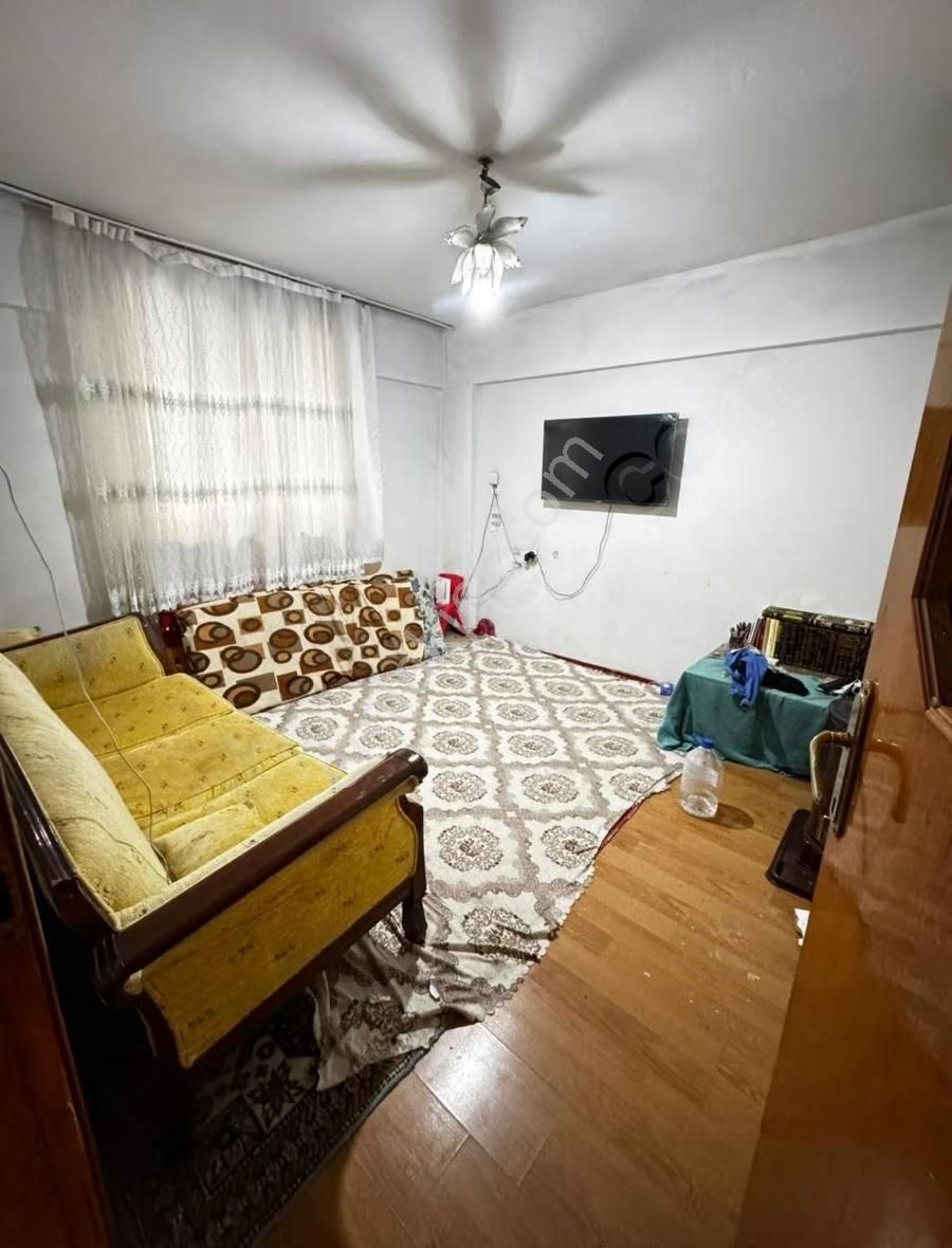 Ulus Mahallesinde 2 Katlı Bahçeli Bina - Görsel 9