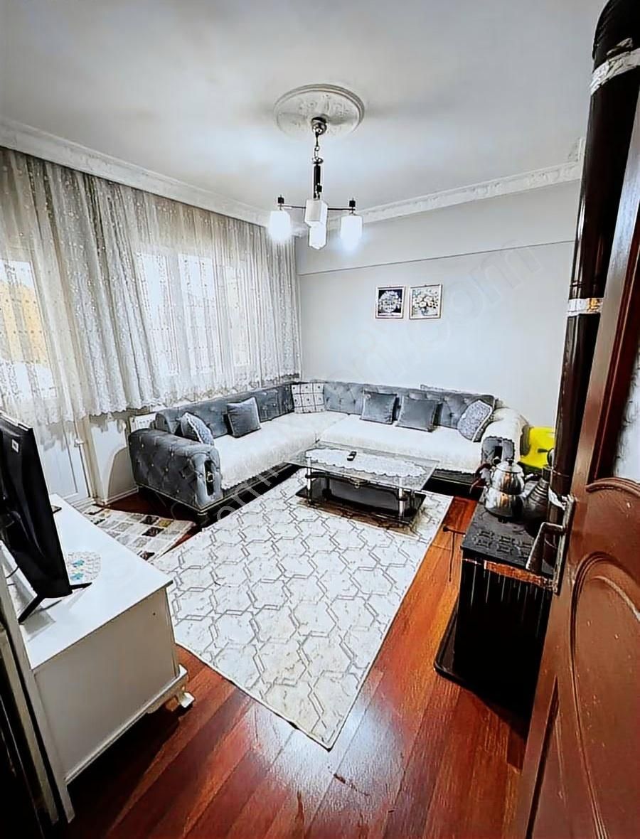 Ulus Mahallesinde 2 Katlı Bahçeli Bina - Görsel 14