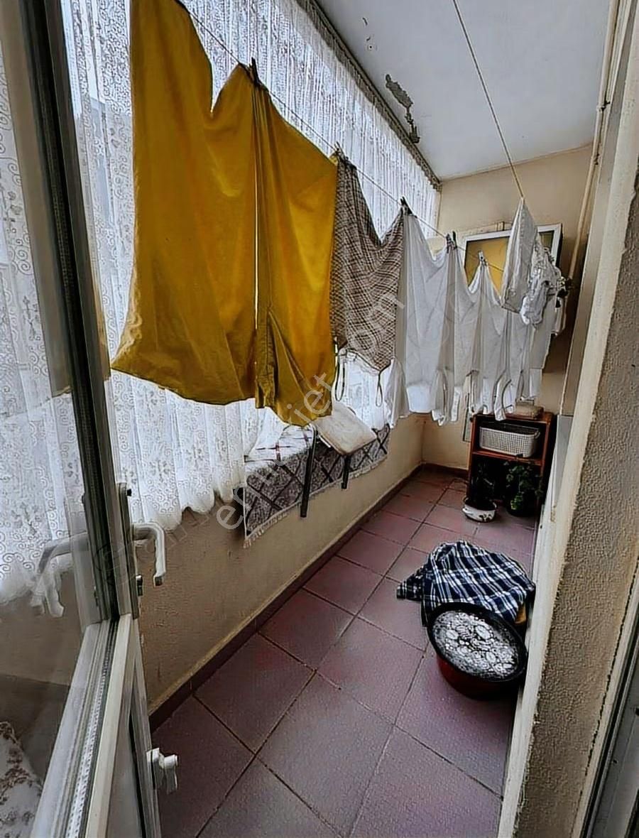 Ulus Mahallesinde 2 Katlı Bahçeli Bina - Görsel 4