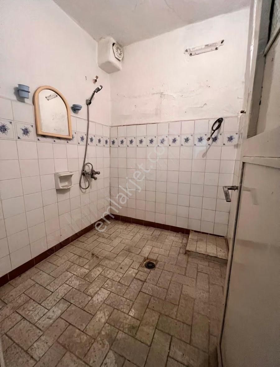 3 Katlı Müstakil Bina - Görsel 15