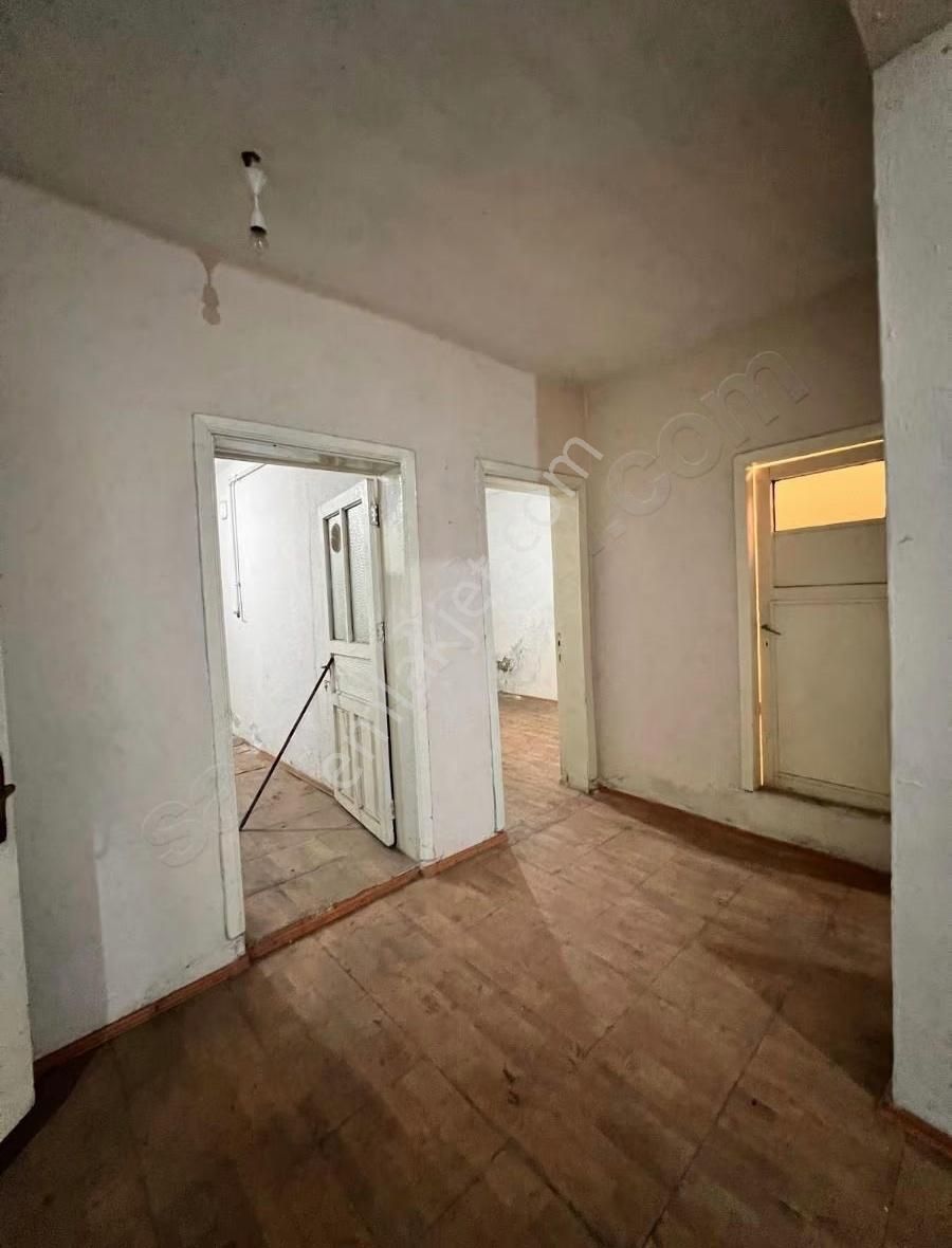 3 Katlı Müstakil Bina - Görsel 8