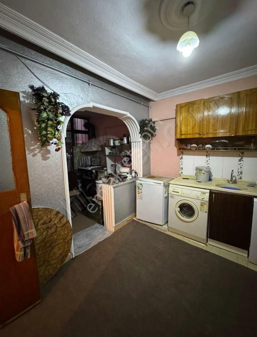 246 M² Bahçeli 4 Katlı Bina - Görsel 11