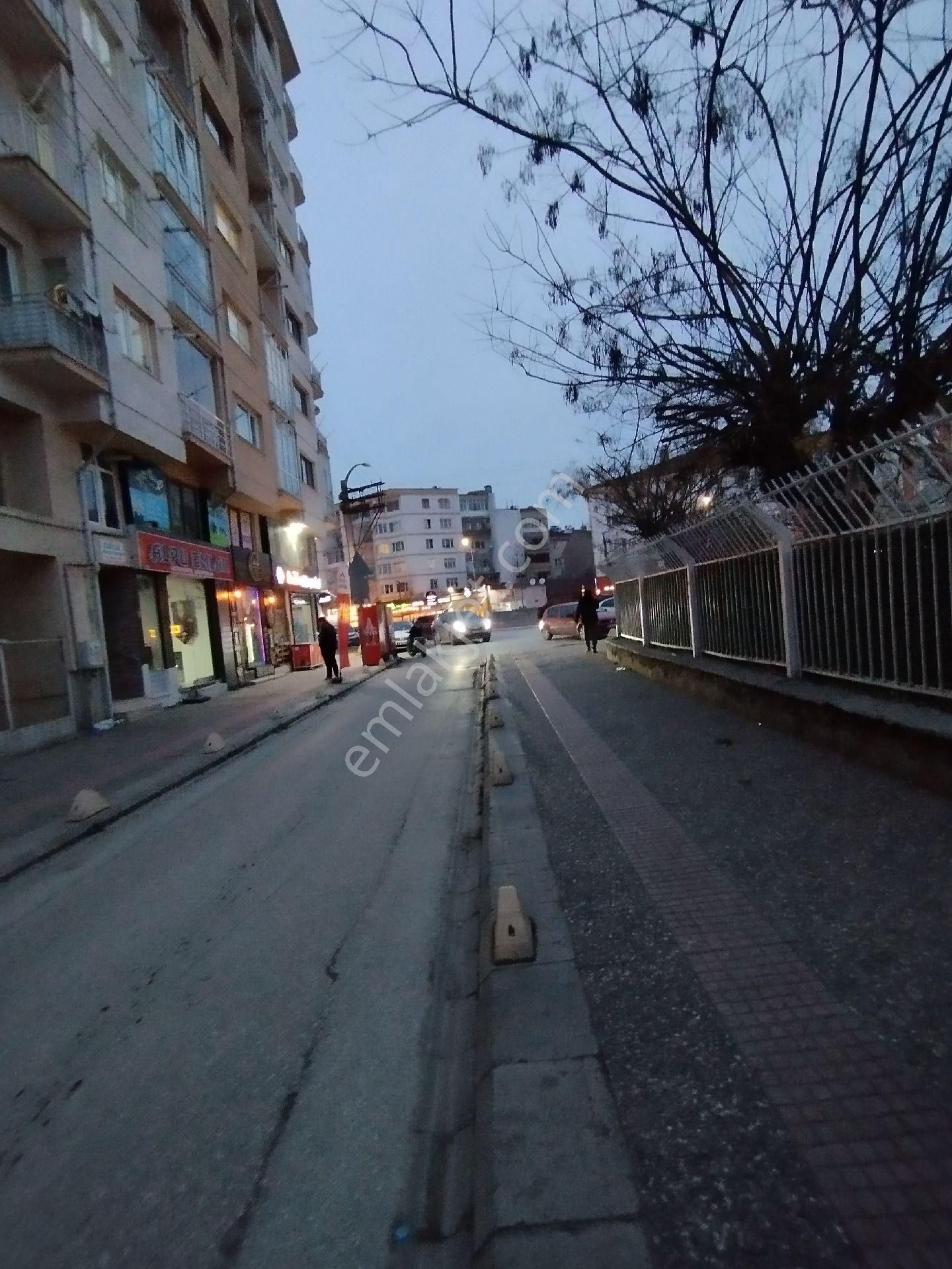 Espark Ve Adalar Yanı, Kapalı Otoparklı, Boyalı & Masrafsız 2+1 - Görsel 3