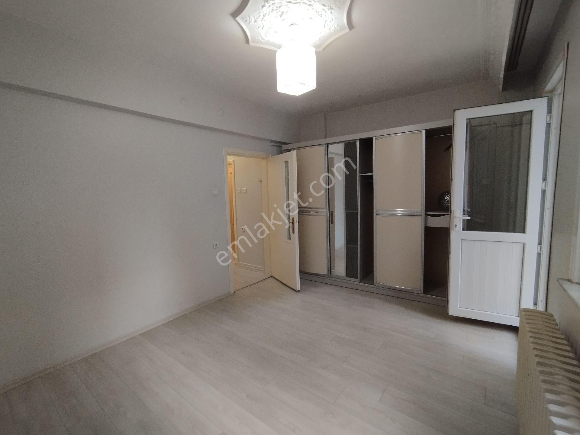 Espark Ve Adalar Yanı, Kapalı Otoparklı, Boyalı & Masrafsız 2+1 - Görsel 13