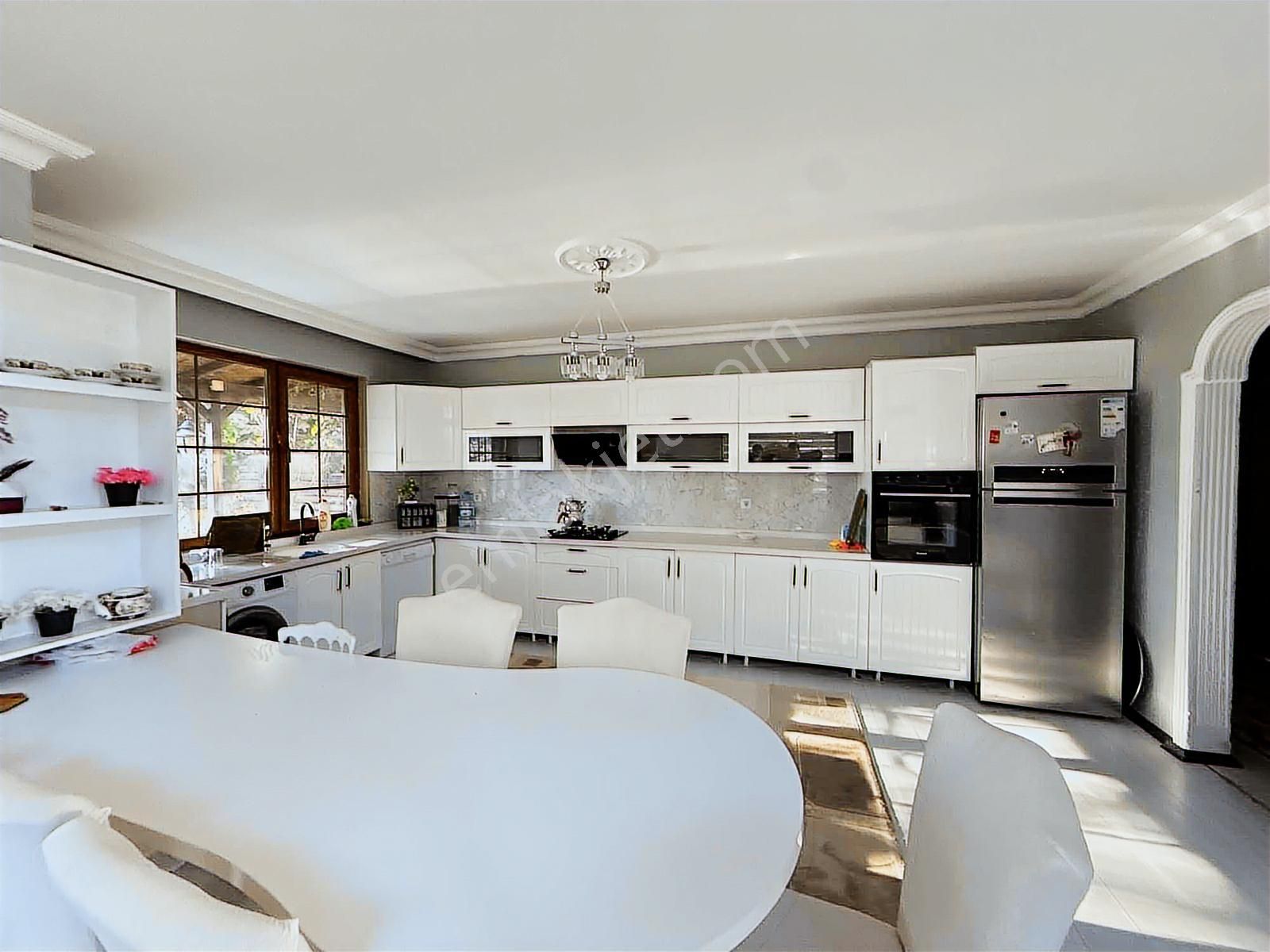 "pınarça Köyü Özel Yapım Lüks Havuzlu Villa" - Görsel 21