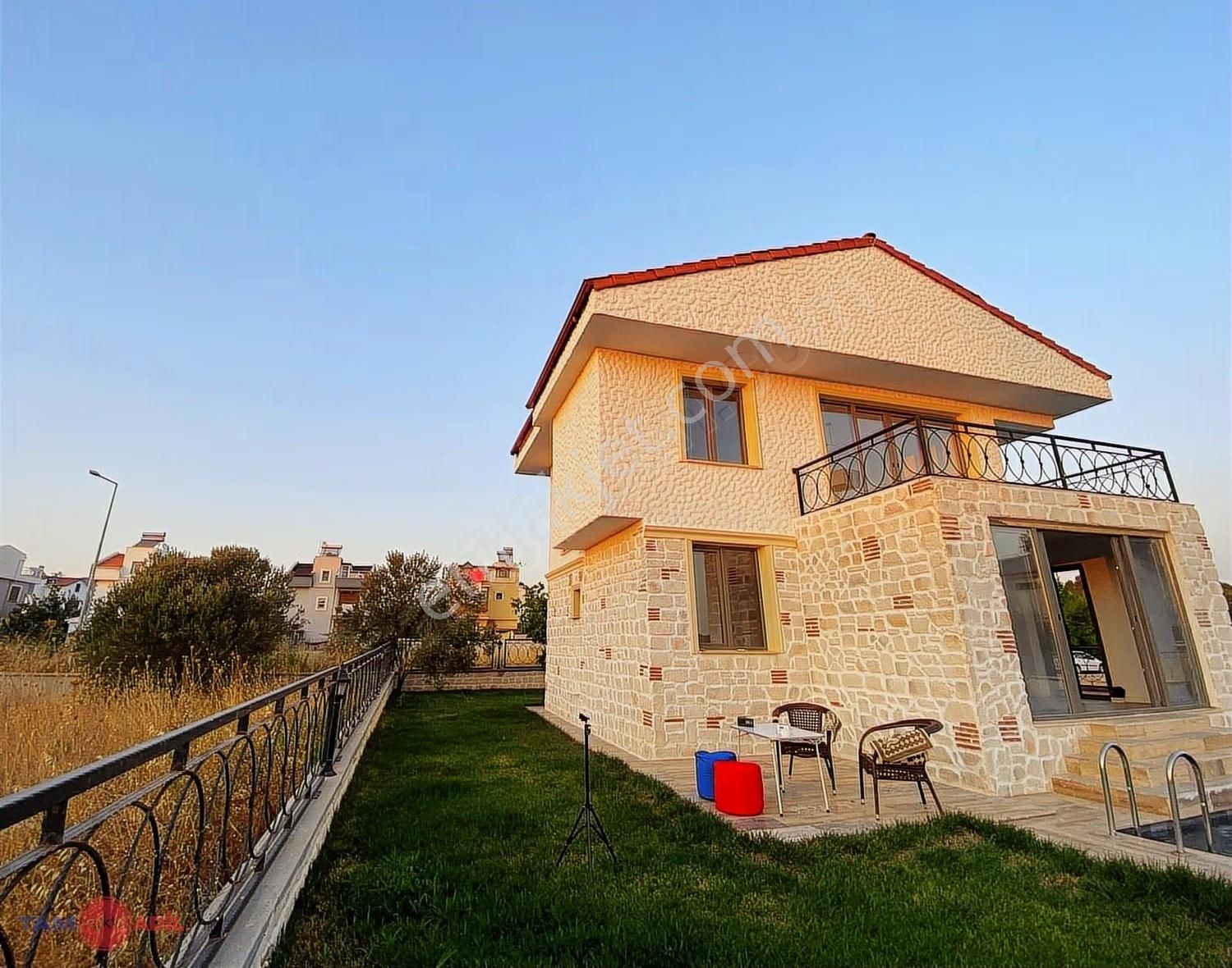 Muhteşem Villa Tam Müstakil Havuzlu Denize 500m 4+1 Eşyalı - Görsel 24