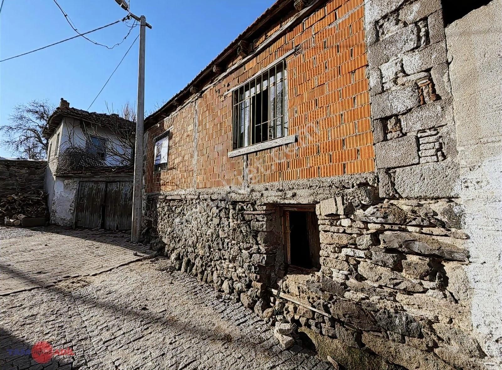 Kınık Örtülü Köyü 2 Hane Ev Dam Samanlık Bulunan Müstakil Yaşam - Görsel 7