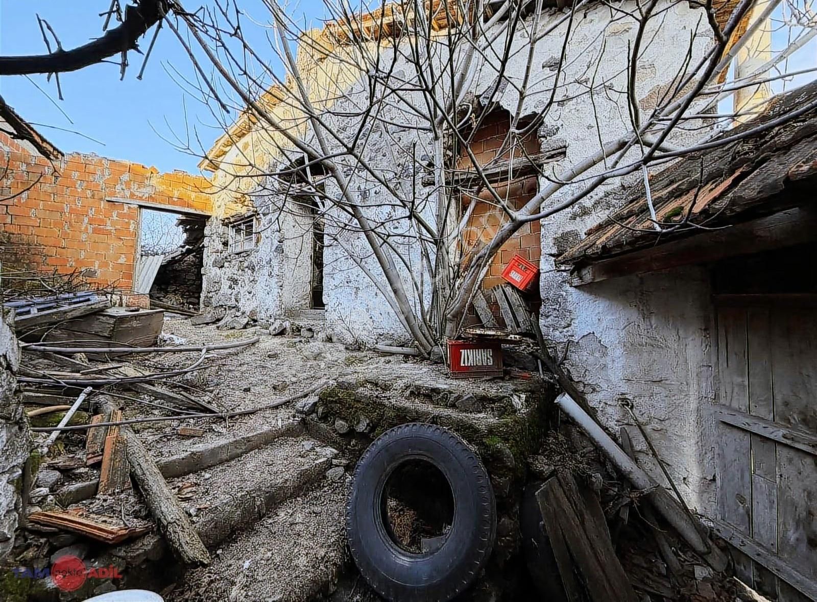 Kınık Örtülü Köyü 2 Hane Ev Dam Samanlık Bulunan Müstakil Yaşam - Görsel 10