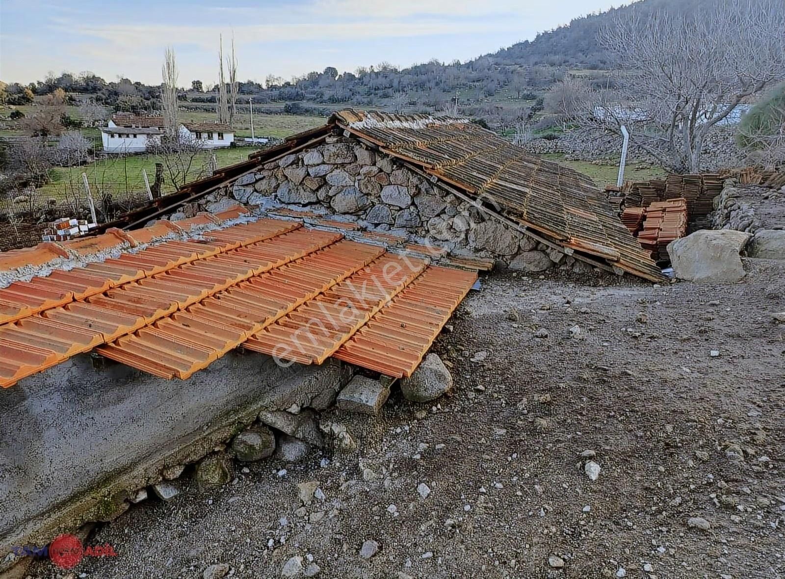 Satılık Taş Ev Ve 1,228 M2 Bahçe - Görsel 4