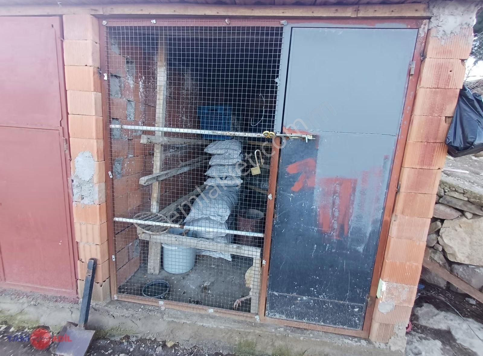 Satılık Taş Ev Ve 1,228 M2 Bahçe - Görsel 2