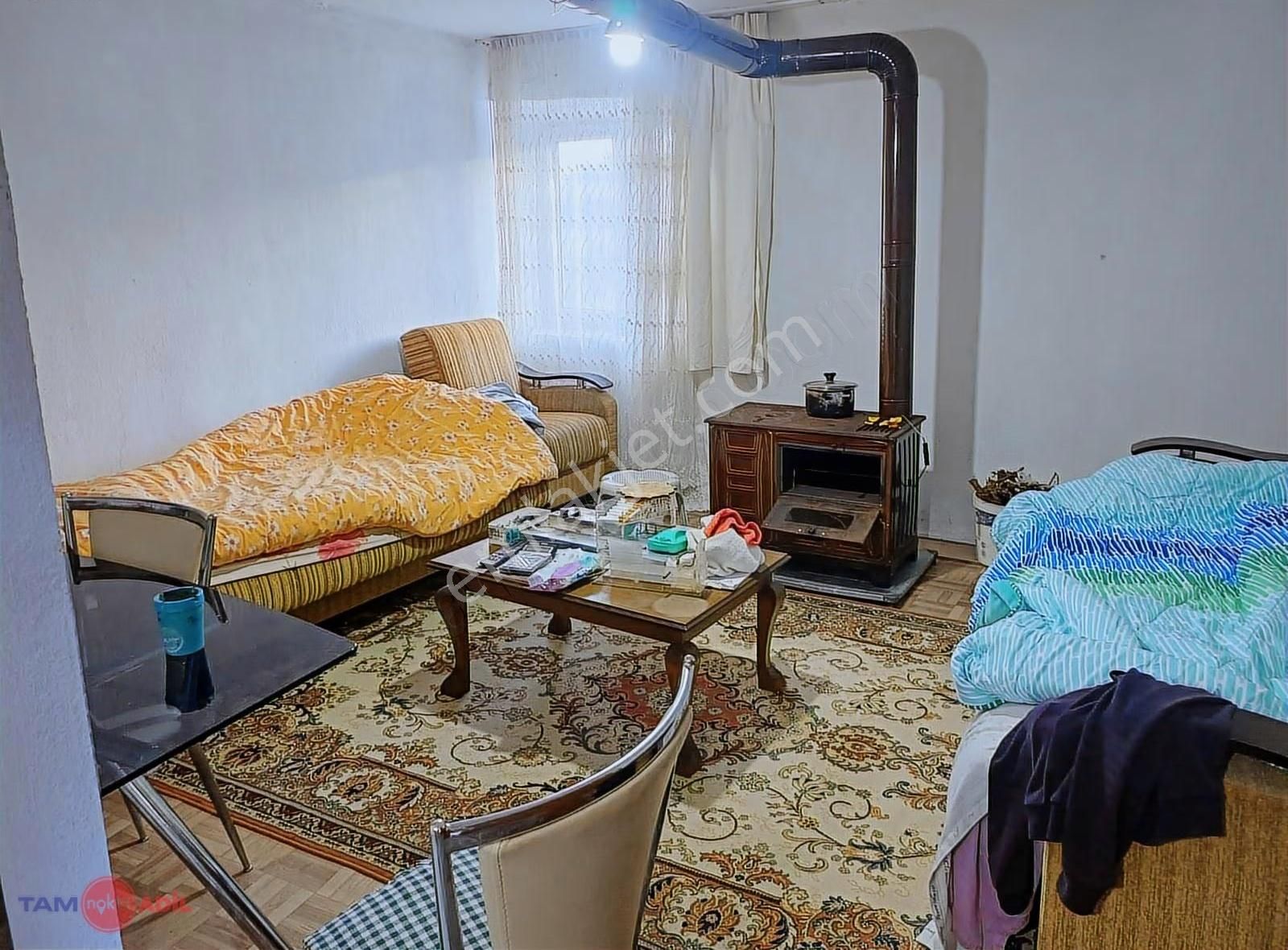 Satılık Taş Ev Ve 1,228 M2 Bahçe - Görsel 3