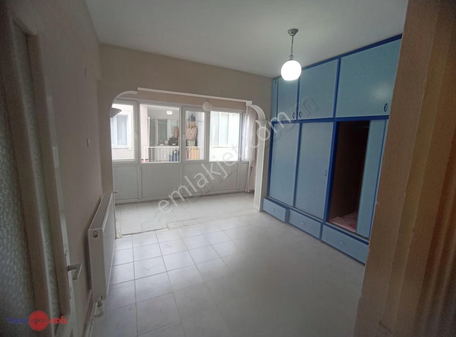 Hüsnü Şenlendirici Parkında Kiralık Daire - Görsel 2