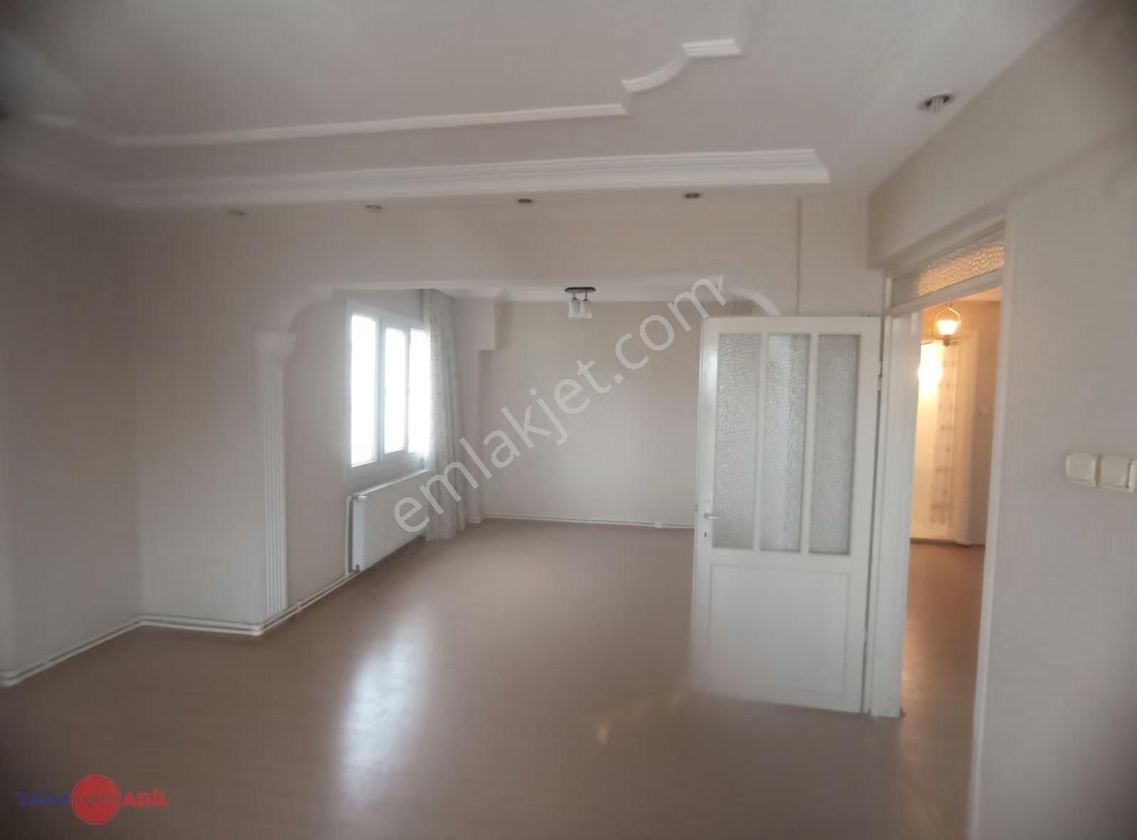 Hüsnü Şenlendirici Parkında Kiralık Daire - Görsel 9