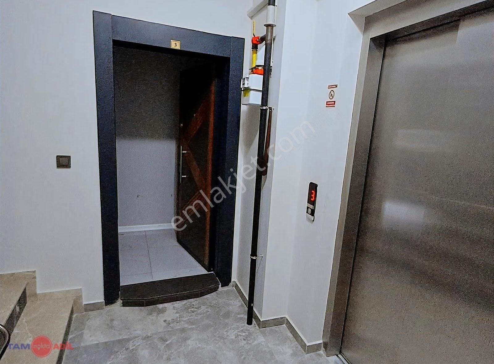 Müstakil Konforunda Kiralık Lüks 3+1 Daire, Giyinme Odalı - Görsel 8