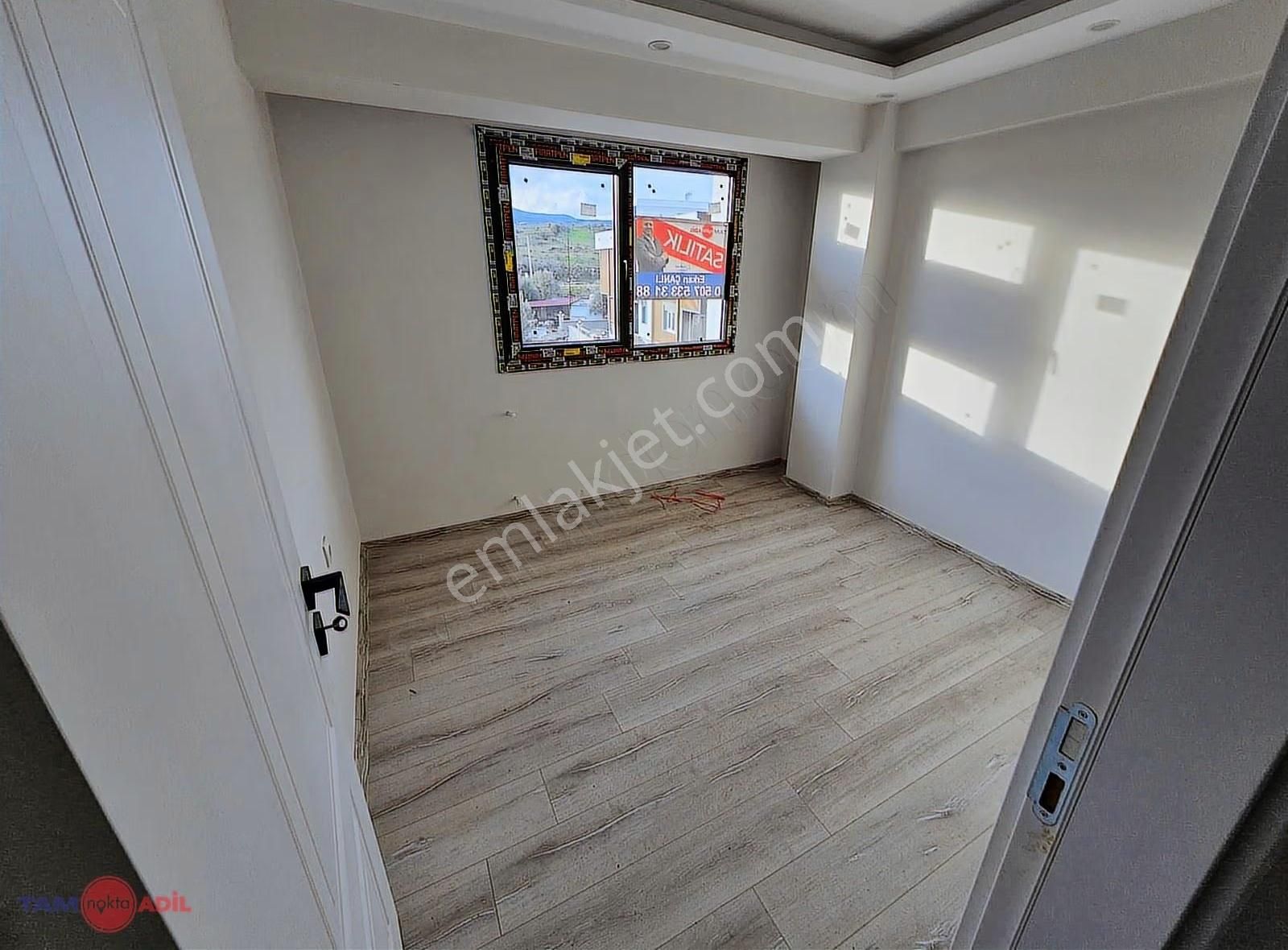 Çandarlıda Denize Ve Merkeze Yürüme Mesafesinde 1+1 Daire - Görsel 13