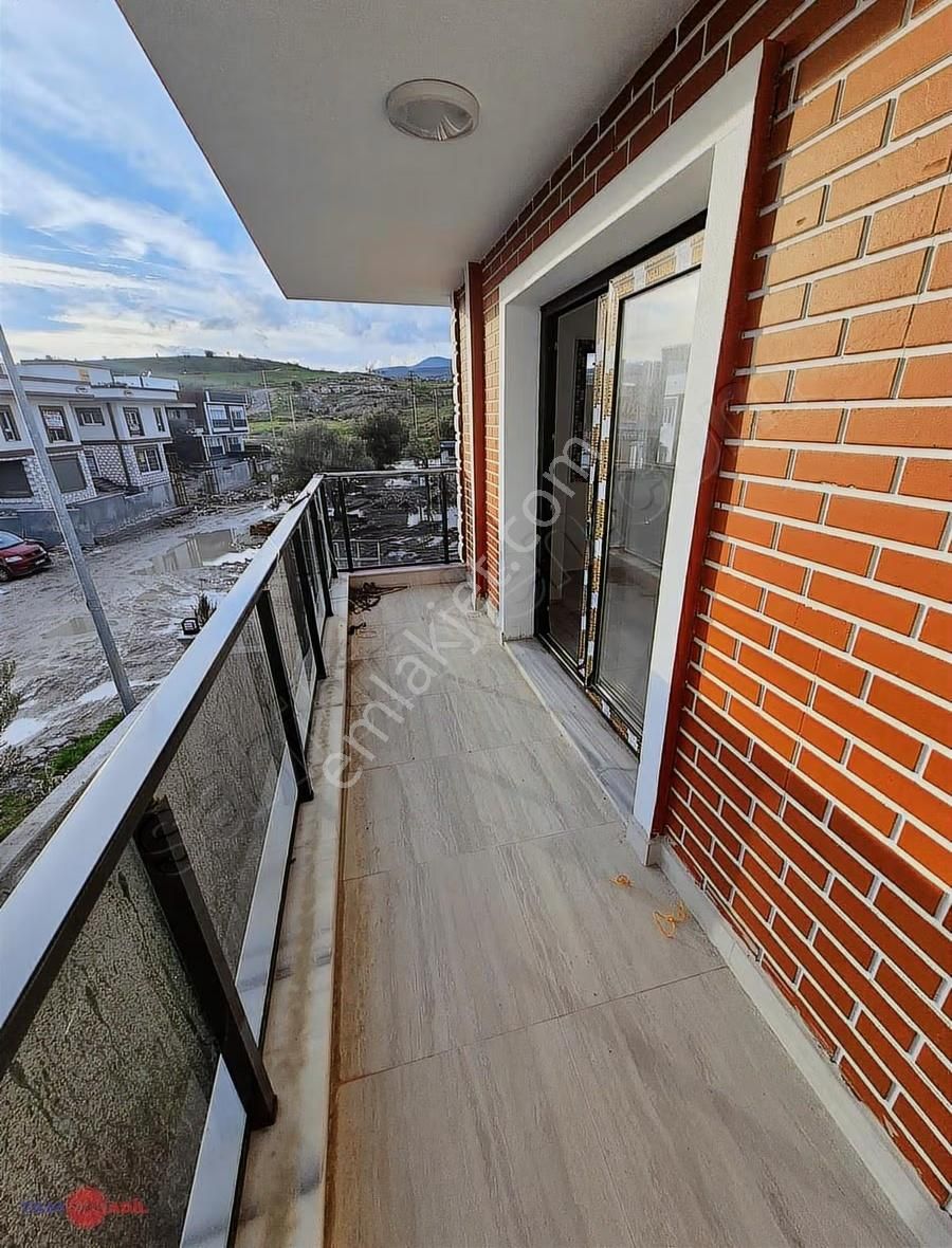 Çandarlıda Denize Ve Merkeze Yürüme Mesafesinde 1+1 Daire - Görsel 6