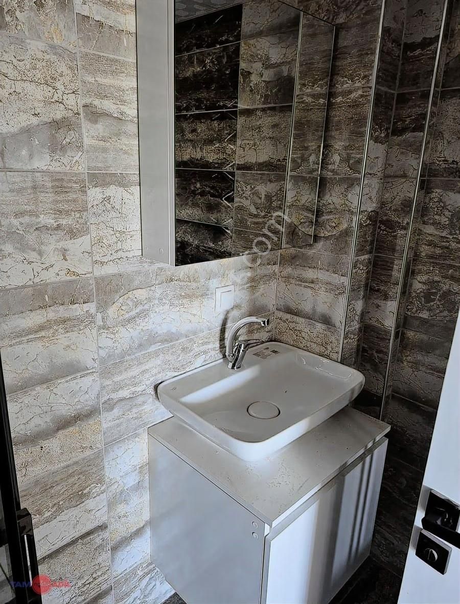 Çandarlıda Denize Ve Merkeze Yürüme Mesafesinde 1+1 Daire - Görsel 5