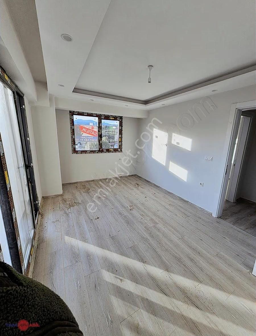 Çandarlıda Denize Ve Merkeze Yürüme Mesafesinde 1+1 Daire - Görsel 11