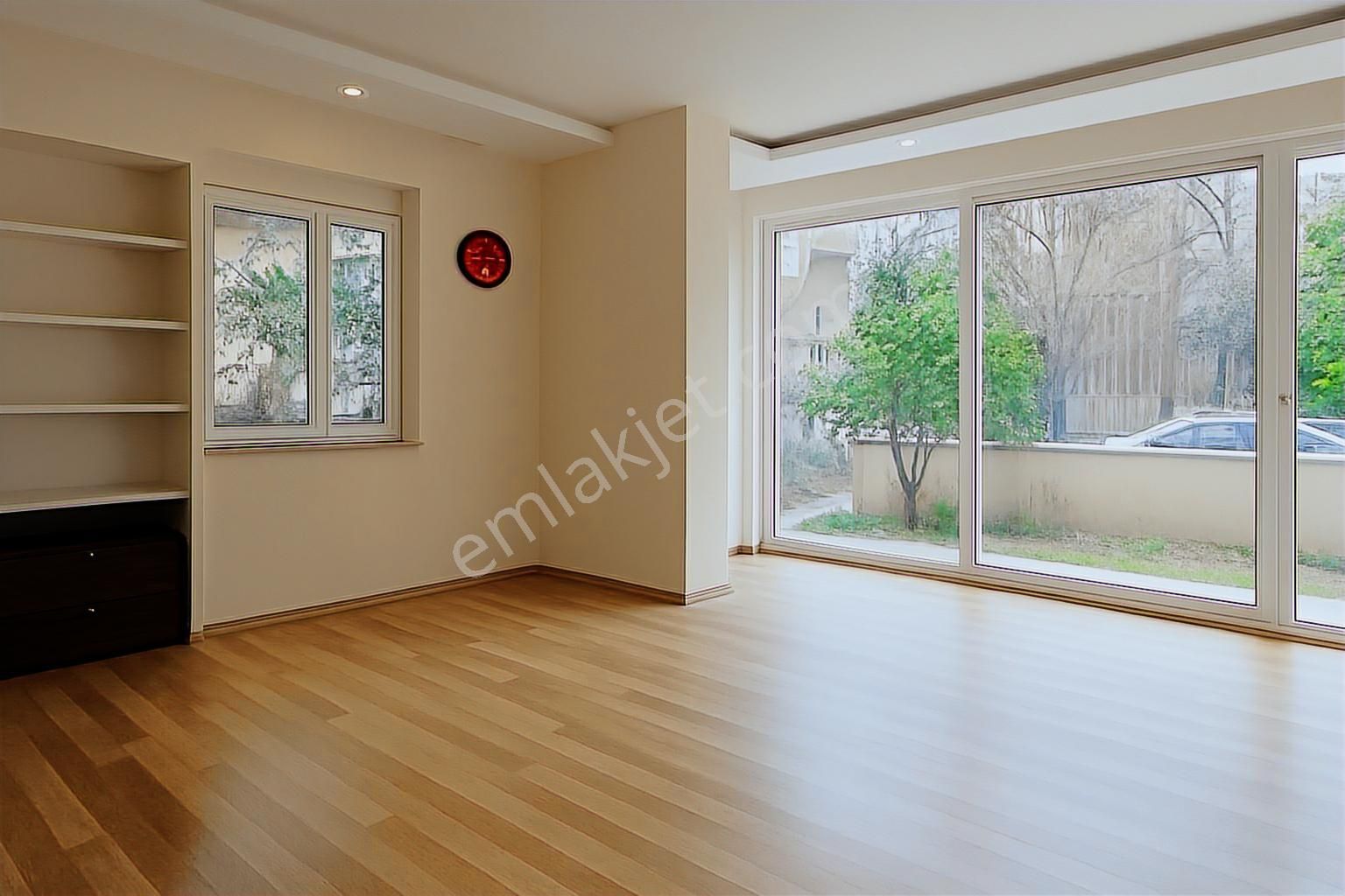 Kıralık 1+1 Bahçe Katı Ofis Antalya Muratpaşa Fener Mahallesı - Görsel 4