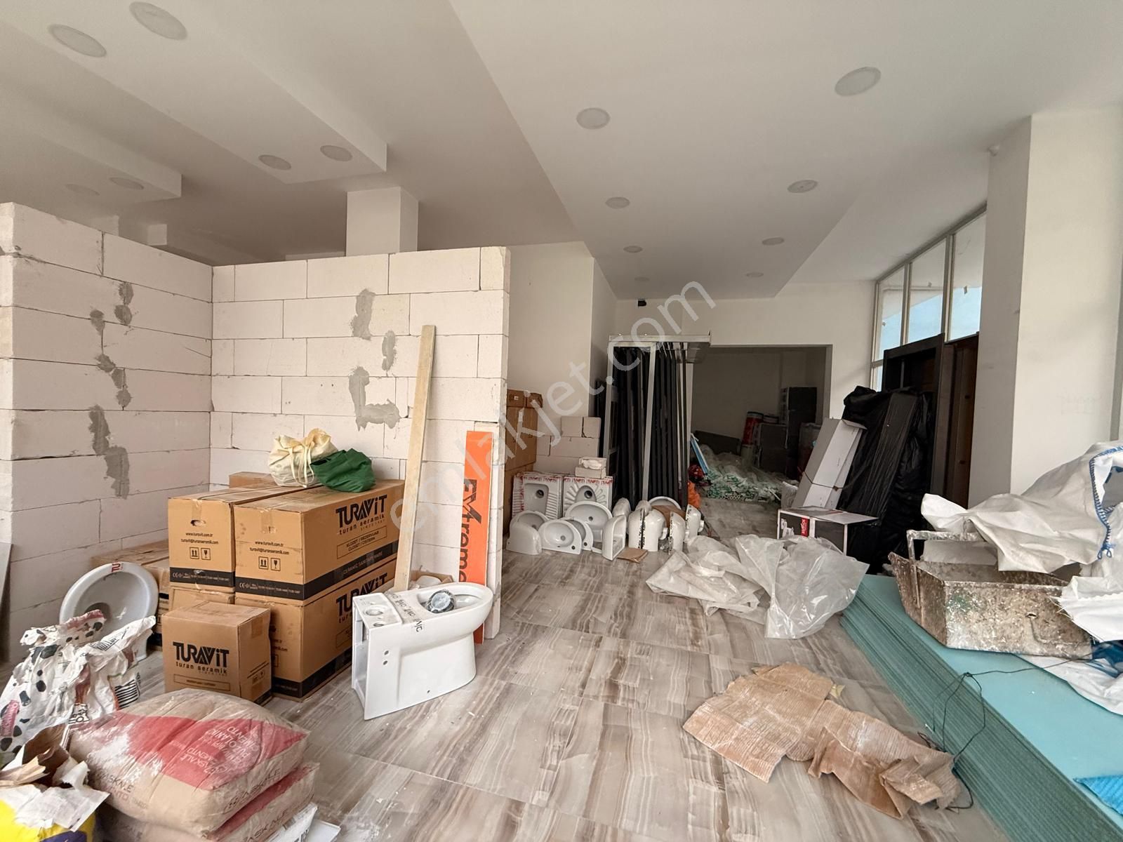 Akçaabat Yaylacık Mahallesinde Kiralık 160 M2 Dükkan - Görsel 5