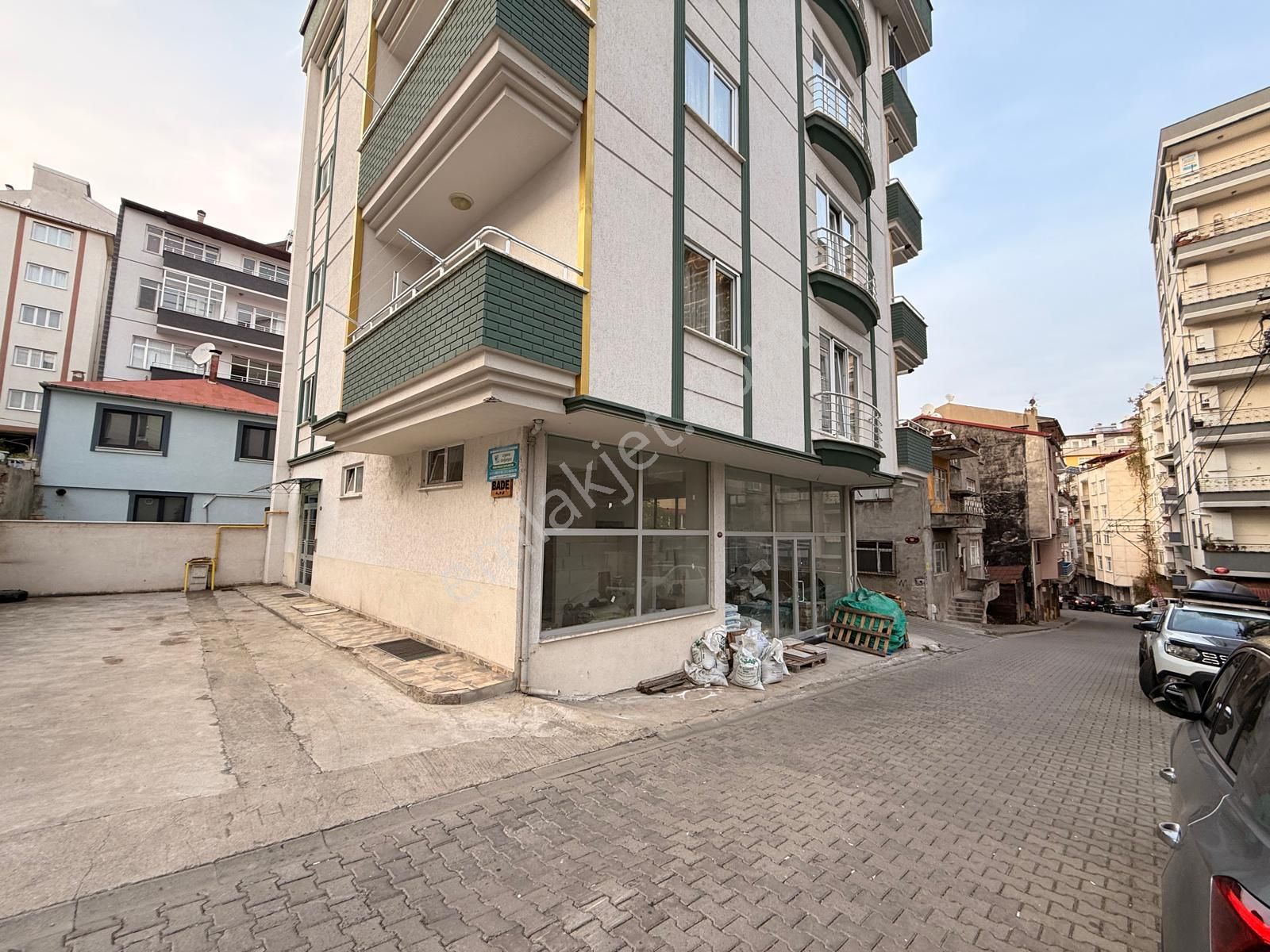 Akçaabat Yaylacık Mahallesinde Kiralık 160 M2 Dükkan - Görsel 16