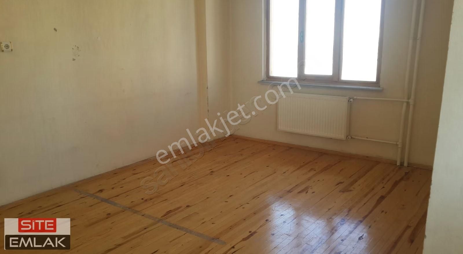 Site Emlak'tan Bosna Mesaj Cad. Üstünde Kiralık 3+1 Daire - Görsel 9