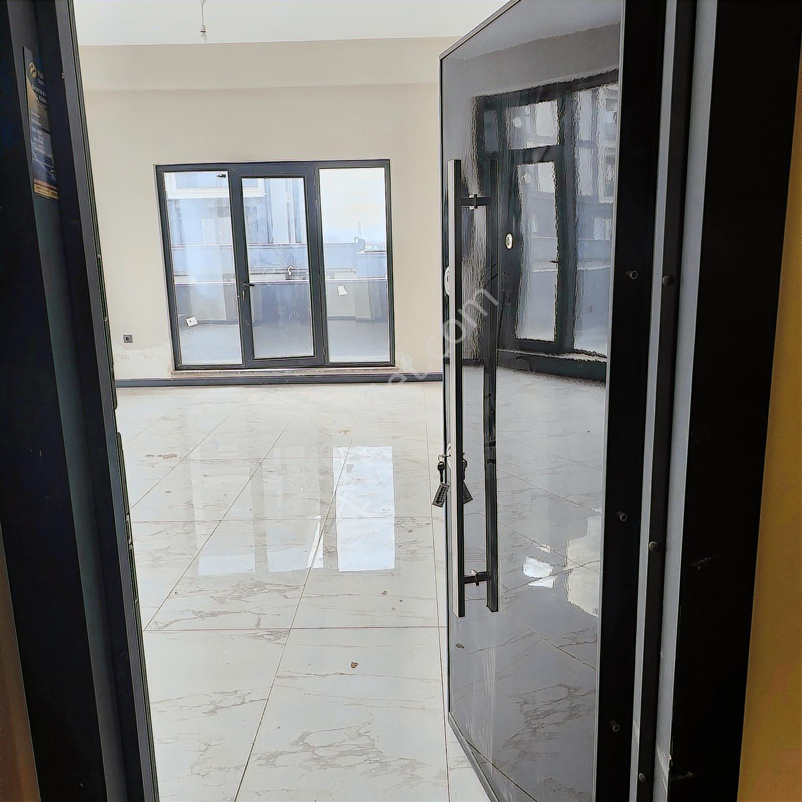 Re/max True'dan Belediye Karşışı Dura Center Kiralık Ofis & Büro - Görsel 27